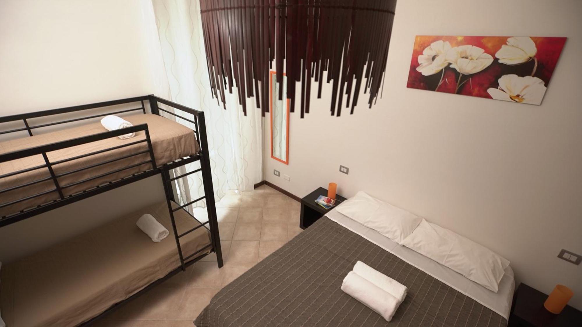 Hotel Domus Amica Roma Esterno foto