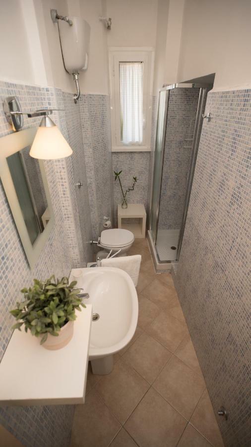 Hotel Domus Amica Roma Esterno foto
